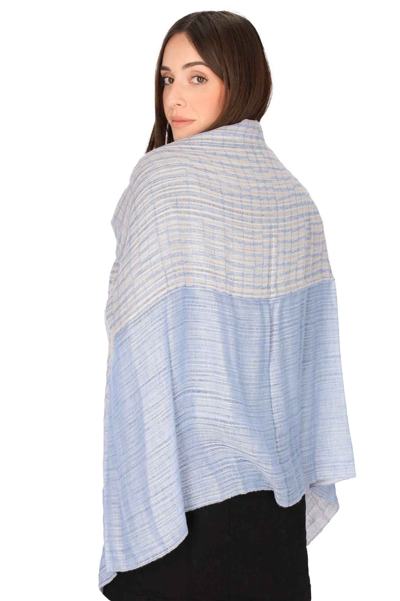 EMPORIO ARMANI - D 635221 Stola