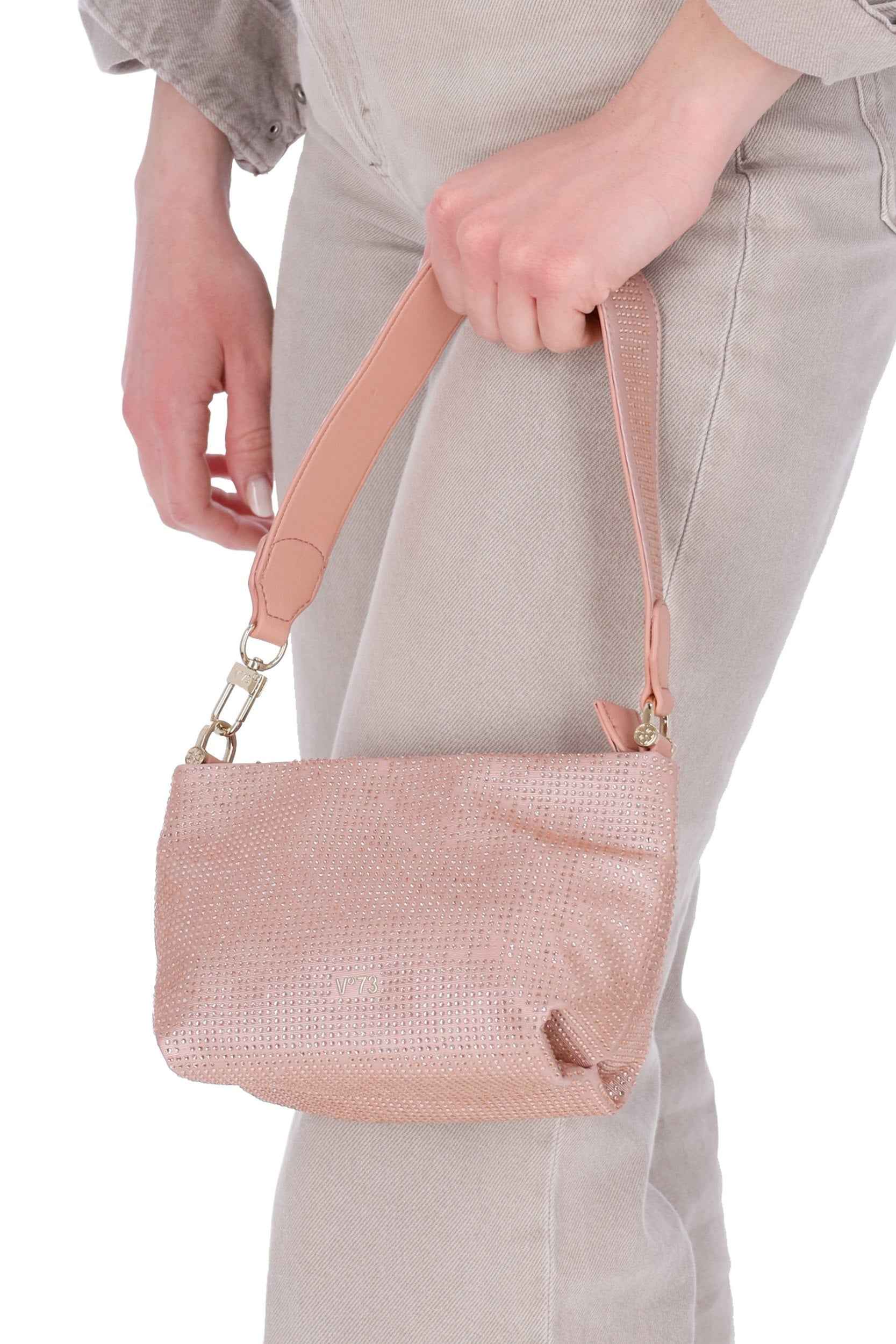 V°73 - D 73BS7Q701STD Borsa