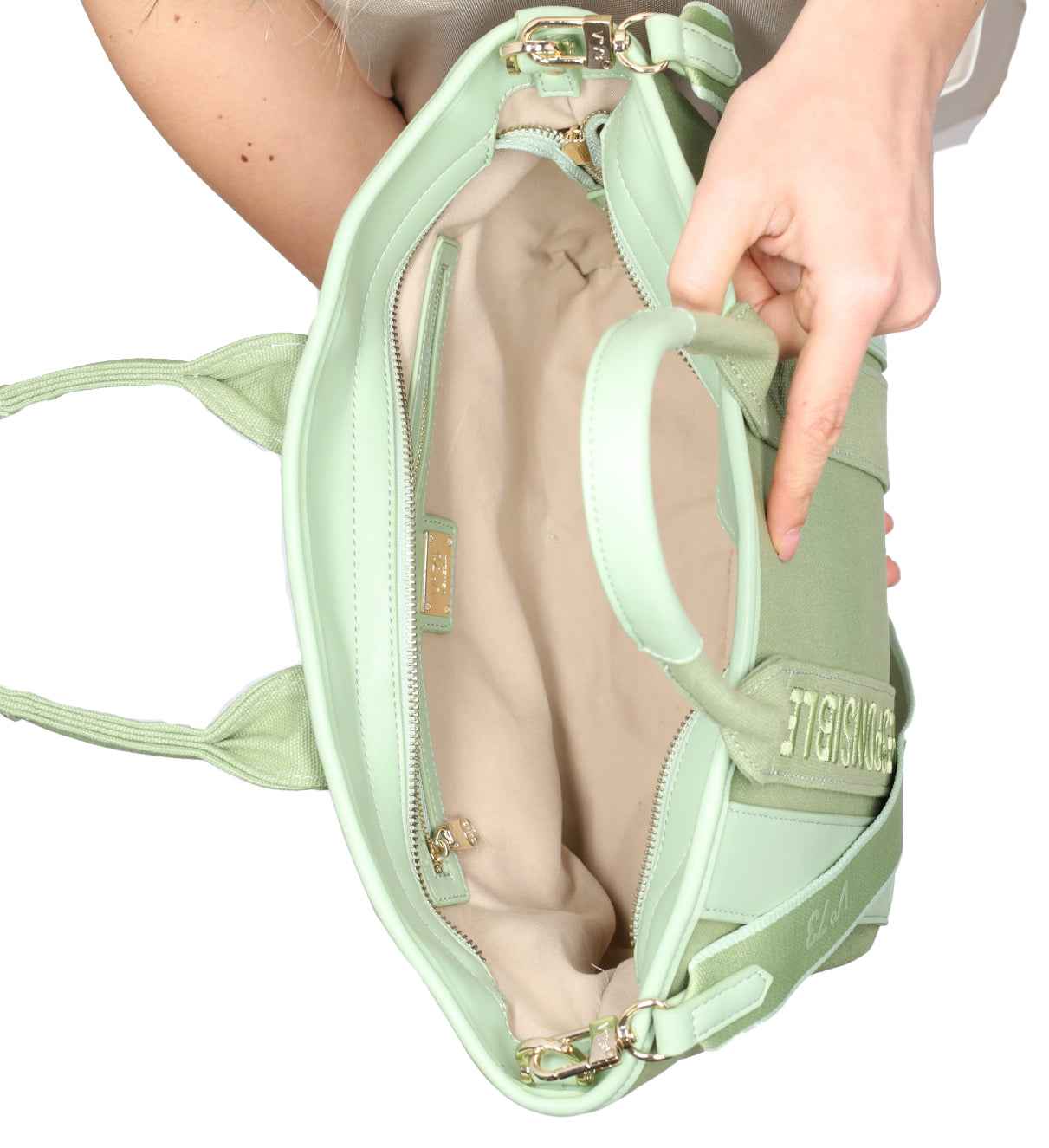 V°73 - D 73BS7QC03 Borsa