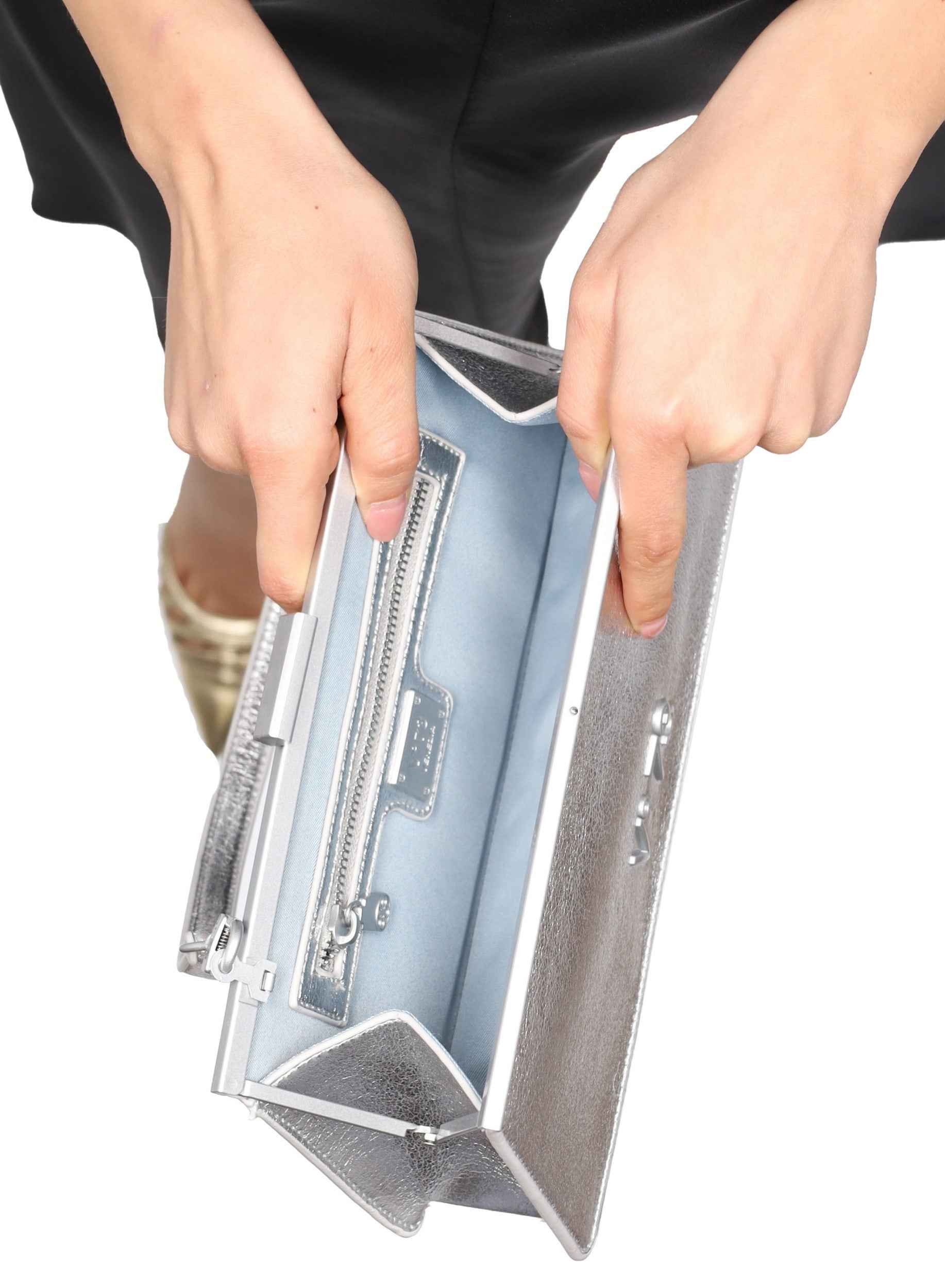 V°73 - D 73BS7Q302 Borsa