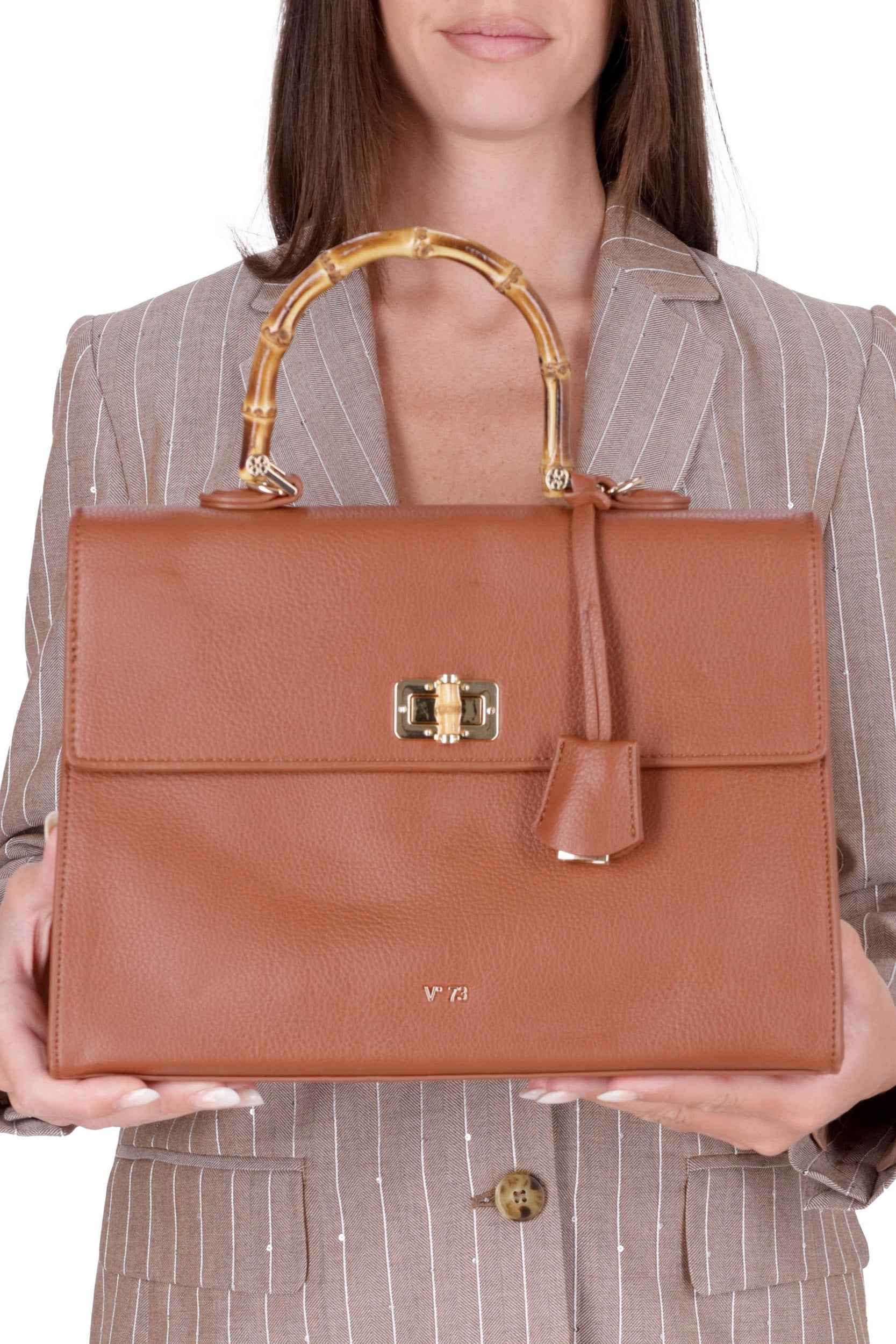 V°73 - D 73BS8C801 Borsa