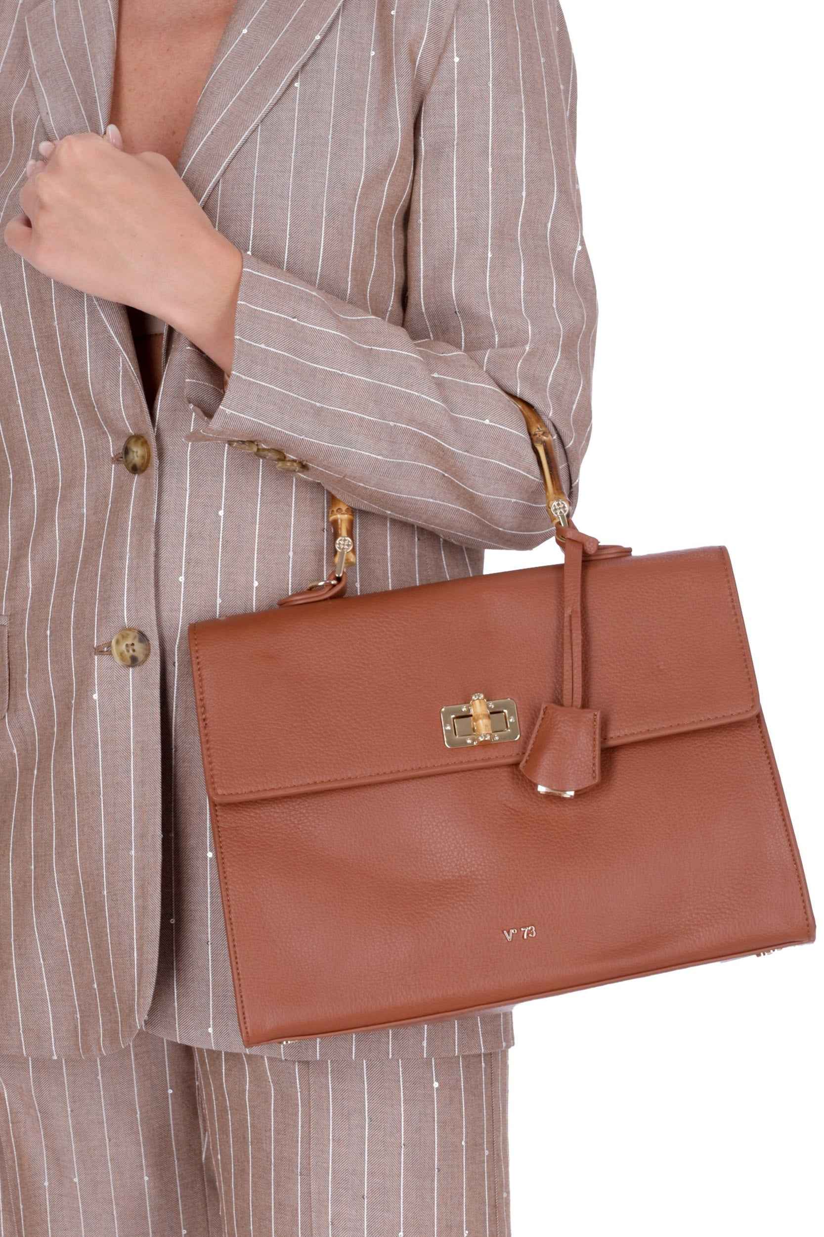 V°73 - D 73BS8C801 Borsa