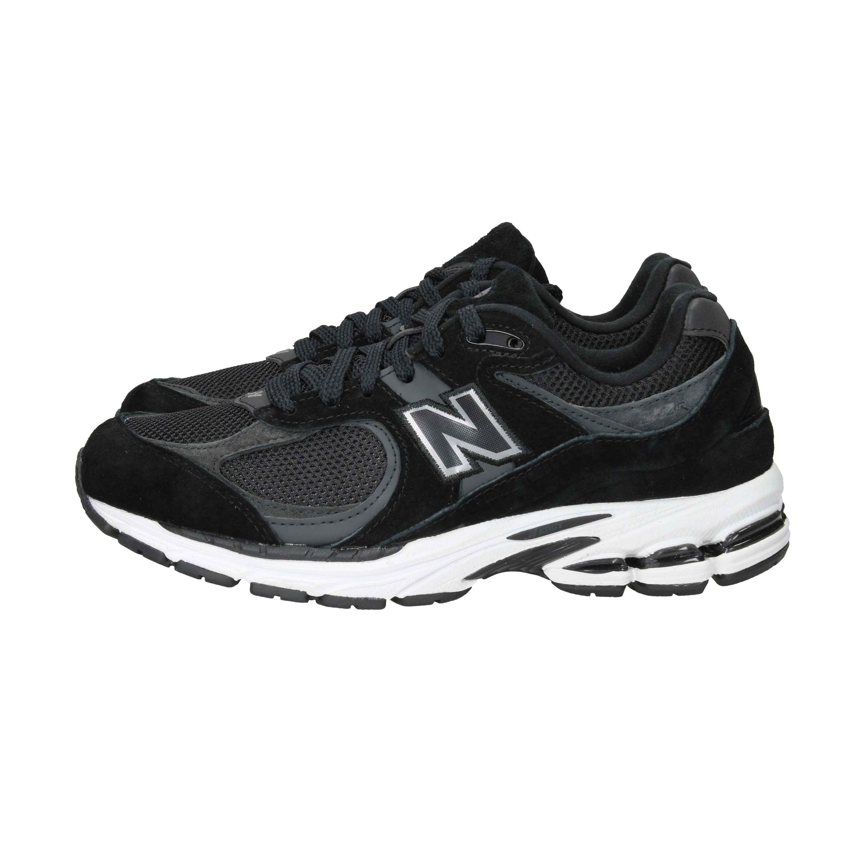 NEW BALANCE  - U M 2002 RBK Sneakers