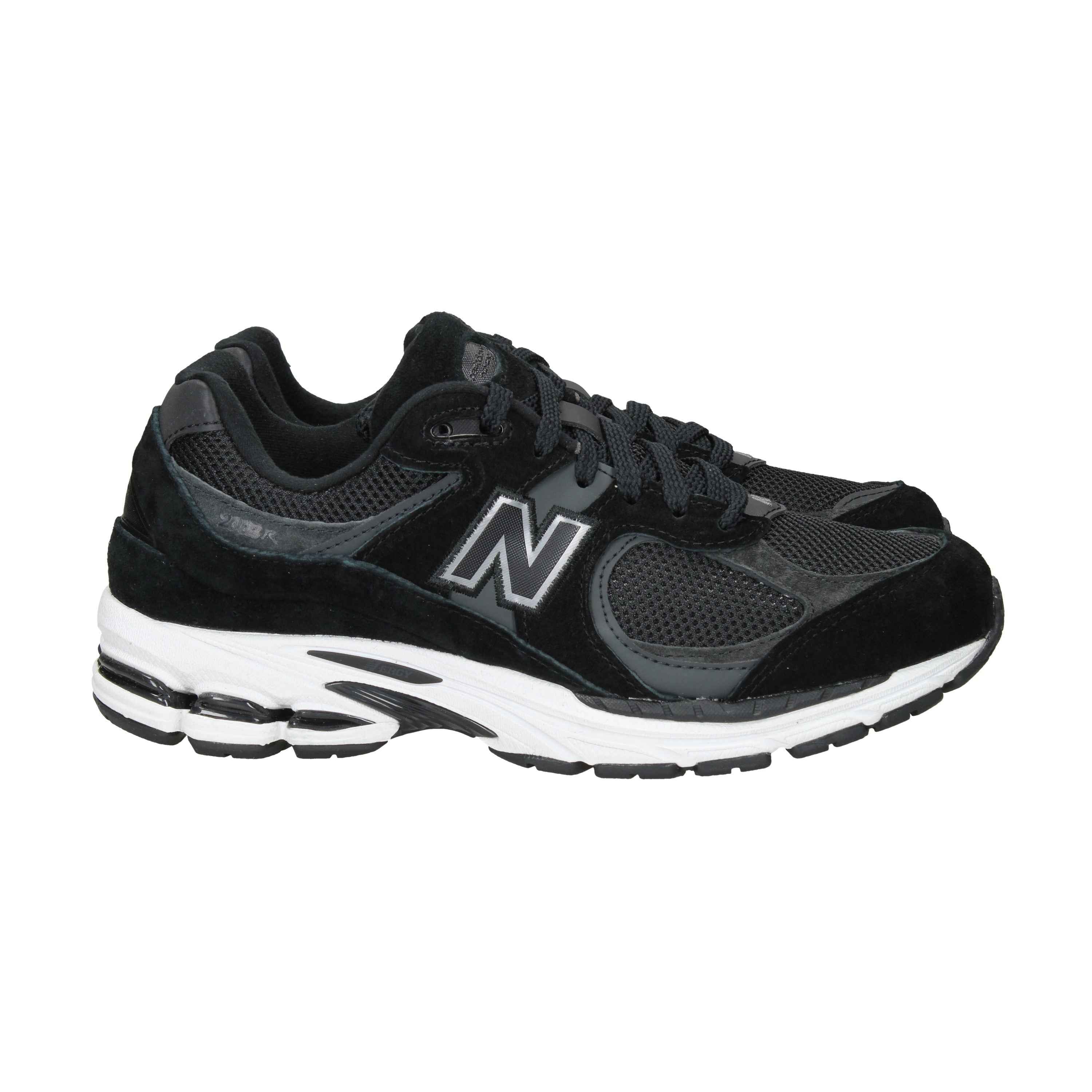 NEW BALANCE  - U M 2002 RBK Sneakers