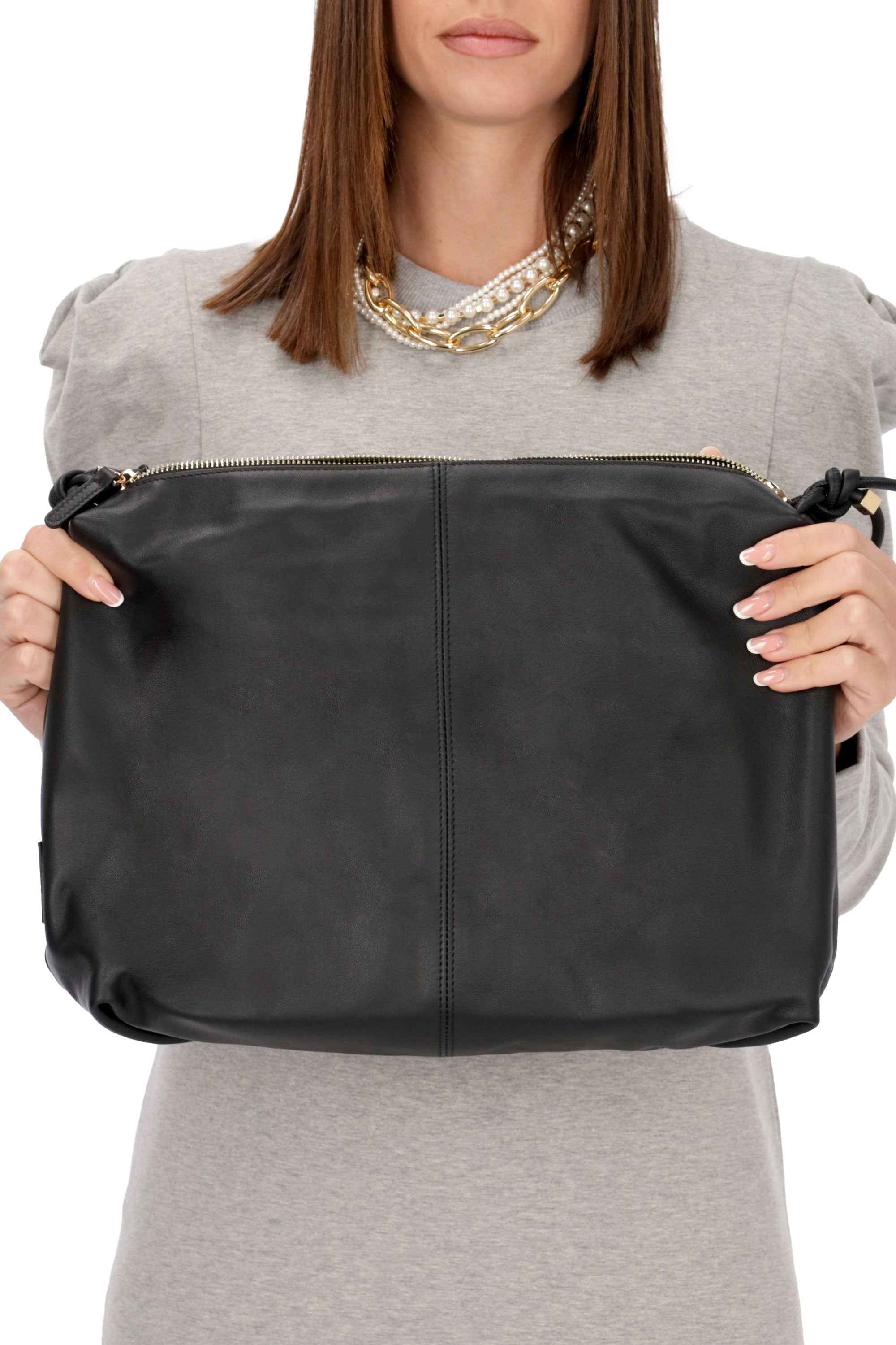 REBELLE - D IRIS Borsa