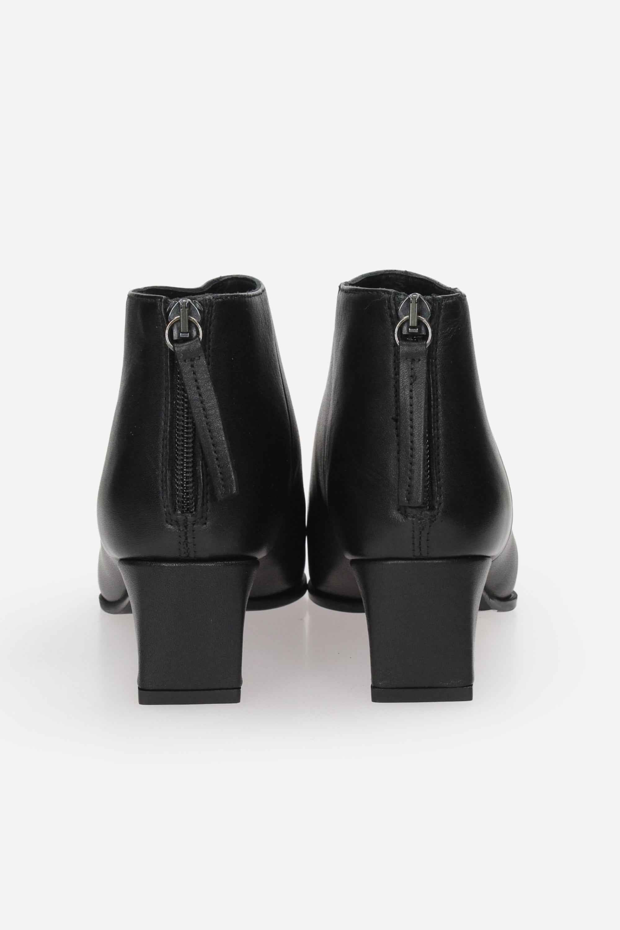 UNISA - D JANSEN Tronchetto