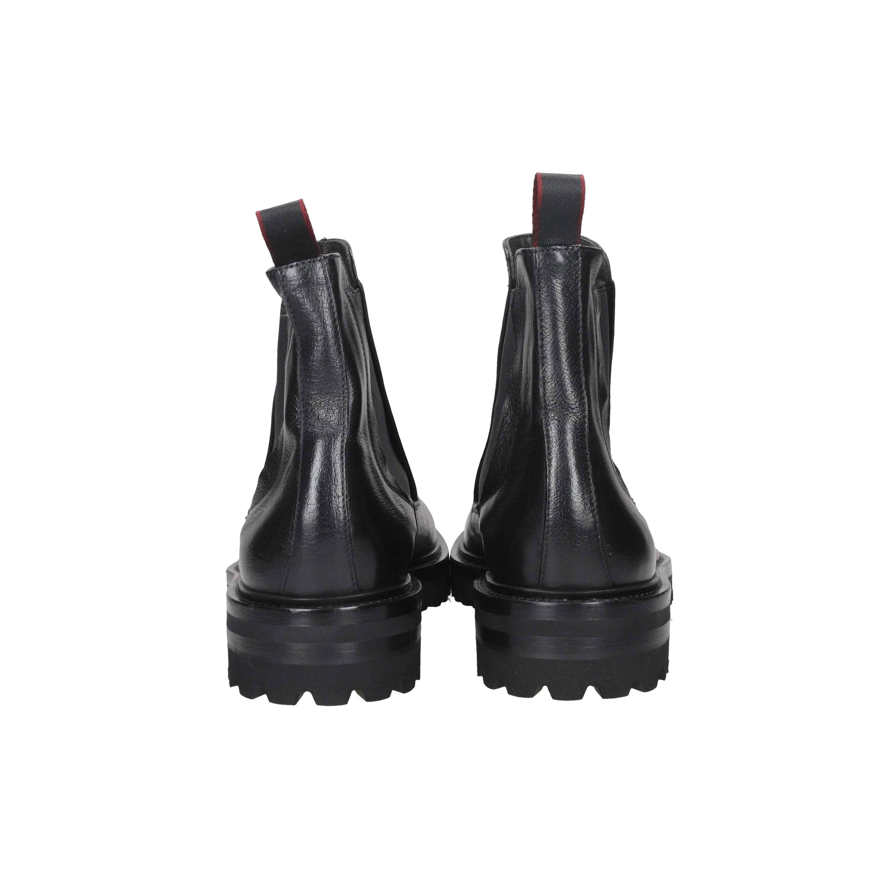 CORVARI - U 2582 Beatles