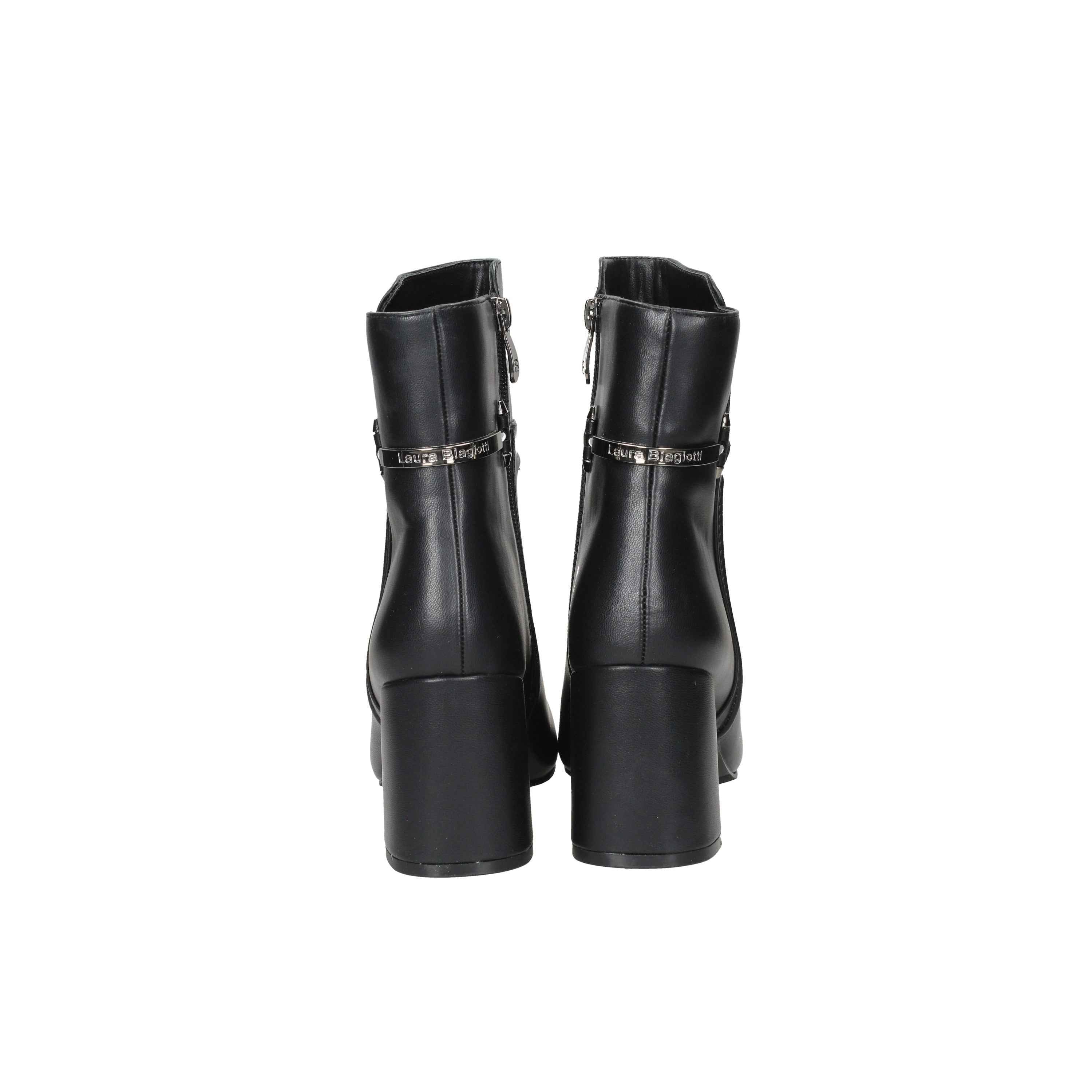 LAURA BIAGIOTTI - D 8848 Tronchetto