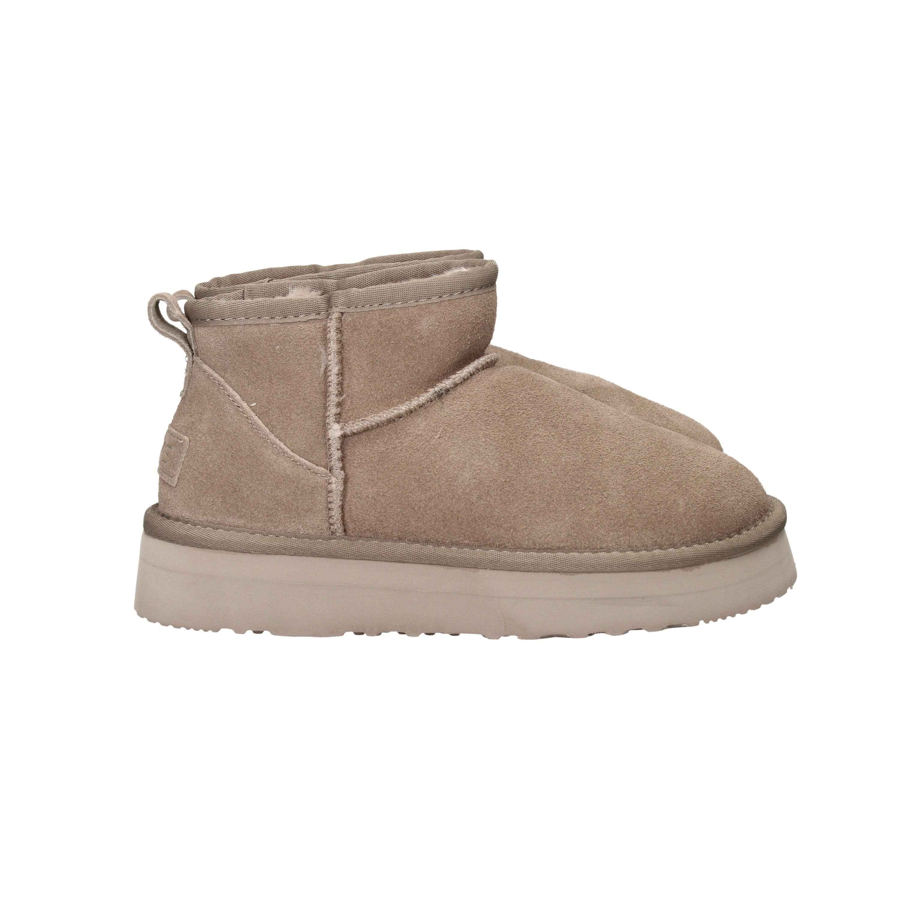 KEYS - D K-10261 Boots