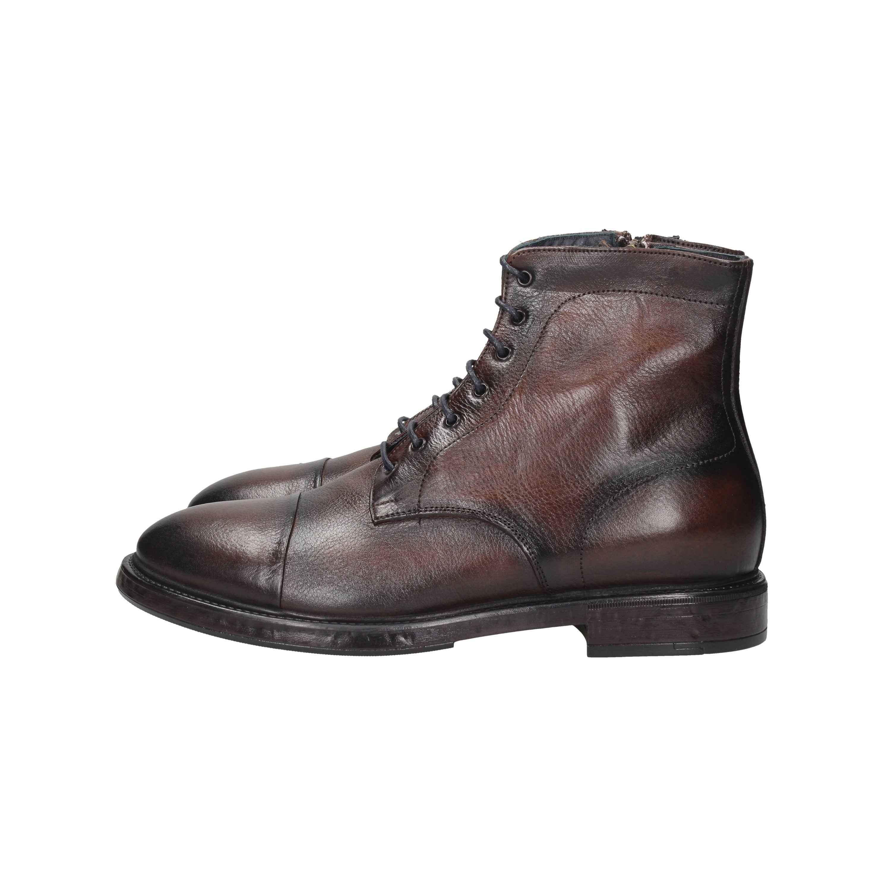 STRUTTURA - U 2968 Anfibio