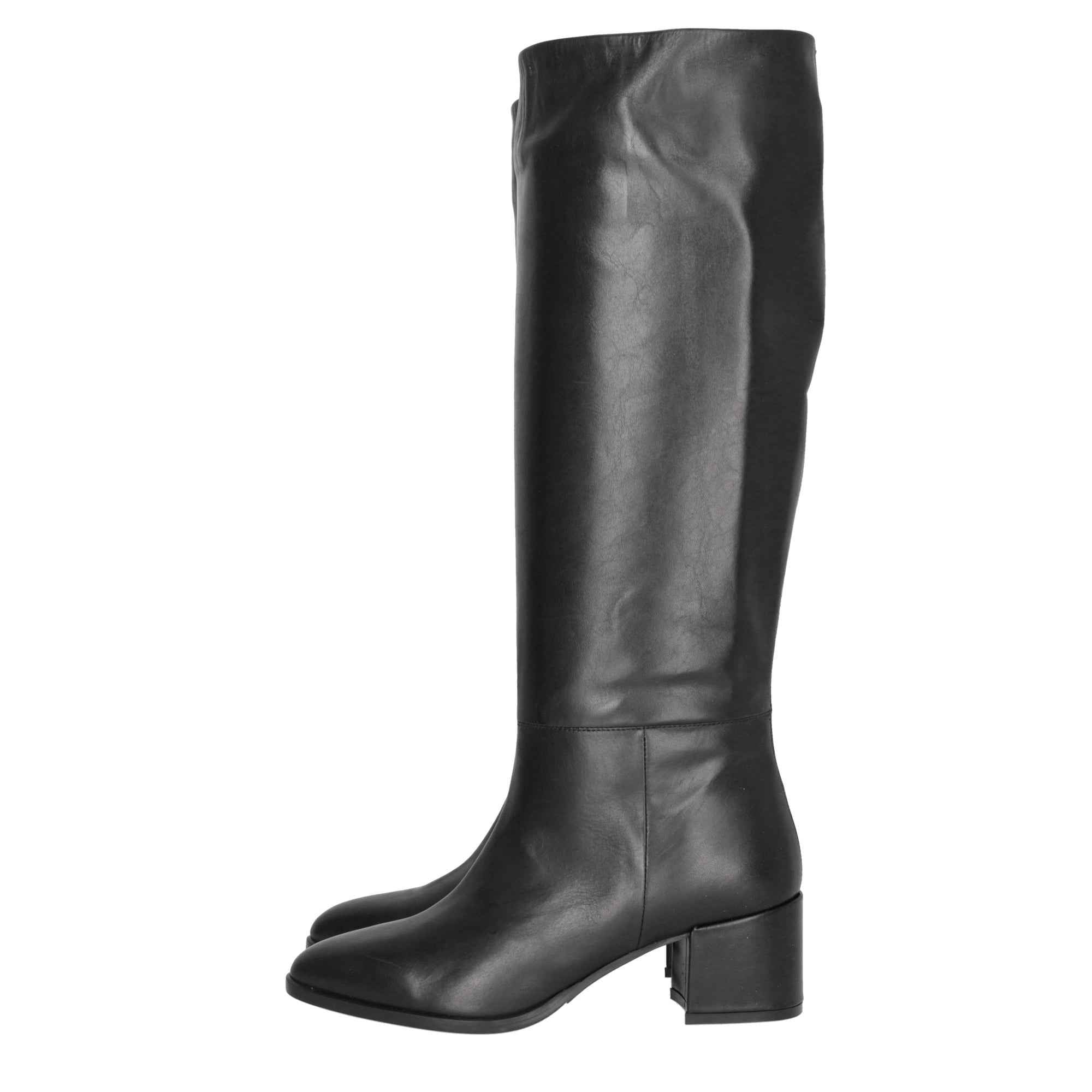 L' AMOUR - D 556 Stivale