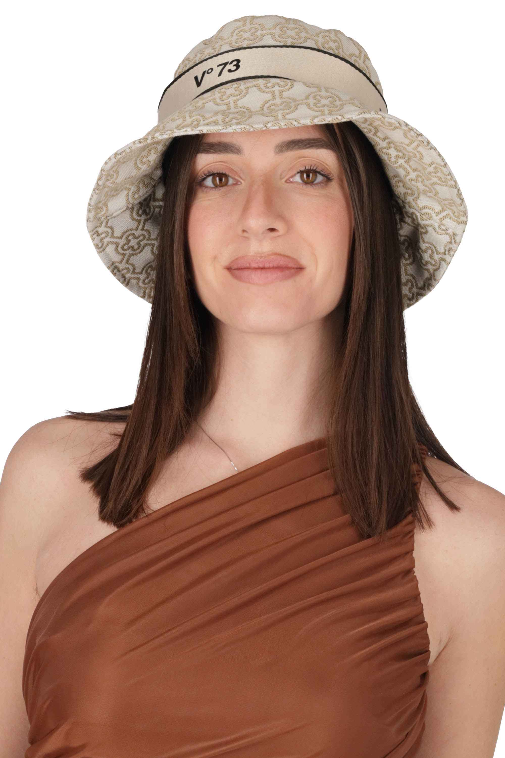 V°73 - D 73CA8YV01 Cappello