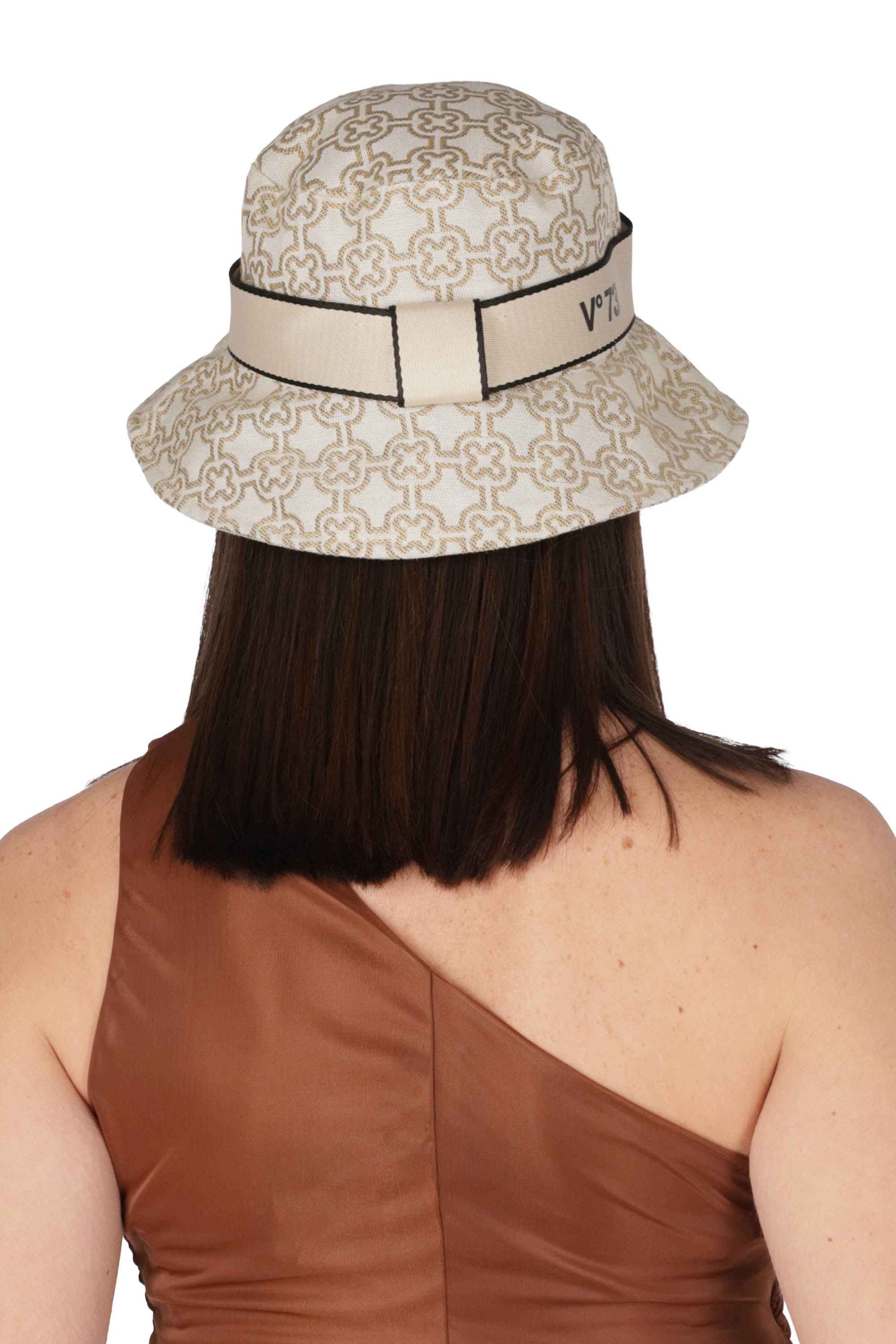 V°73 - D 73CA8YV01 Cappello