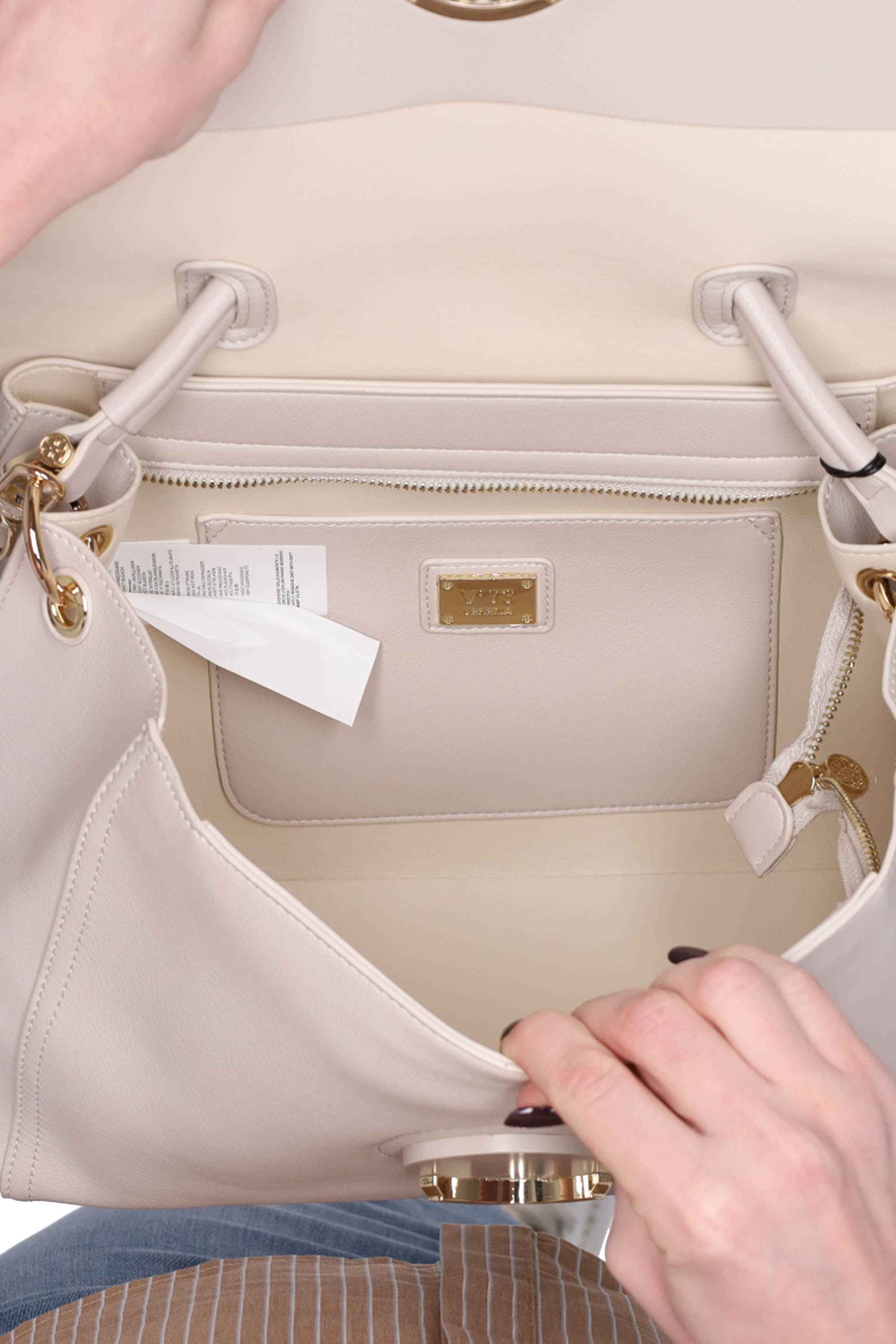 V°73 - D 73BS8VI01 Borsa