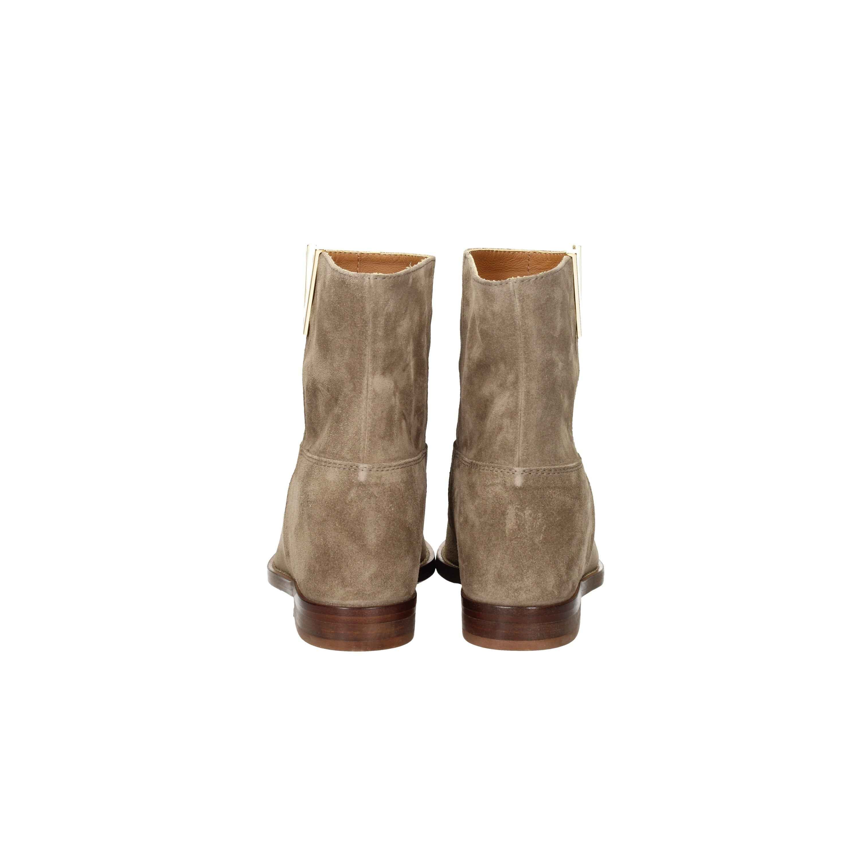 VIA ROMA 15 - D 2576 Tronchetto