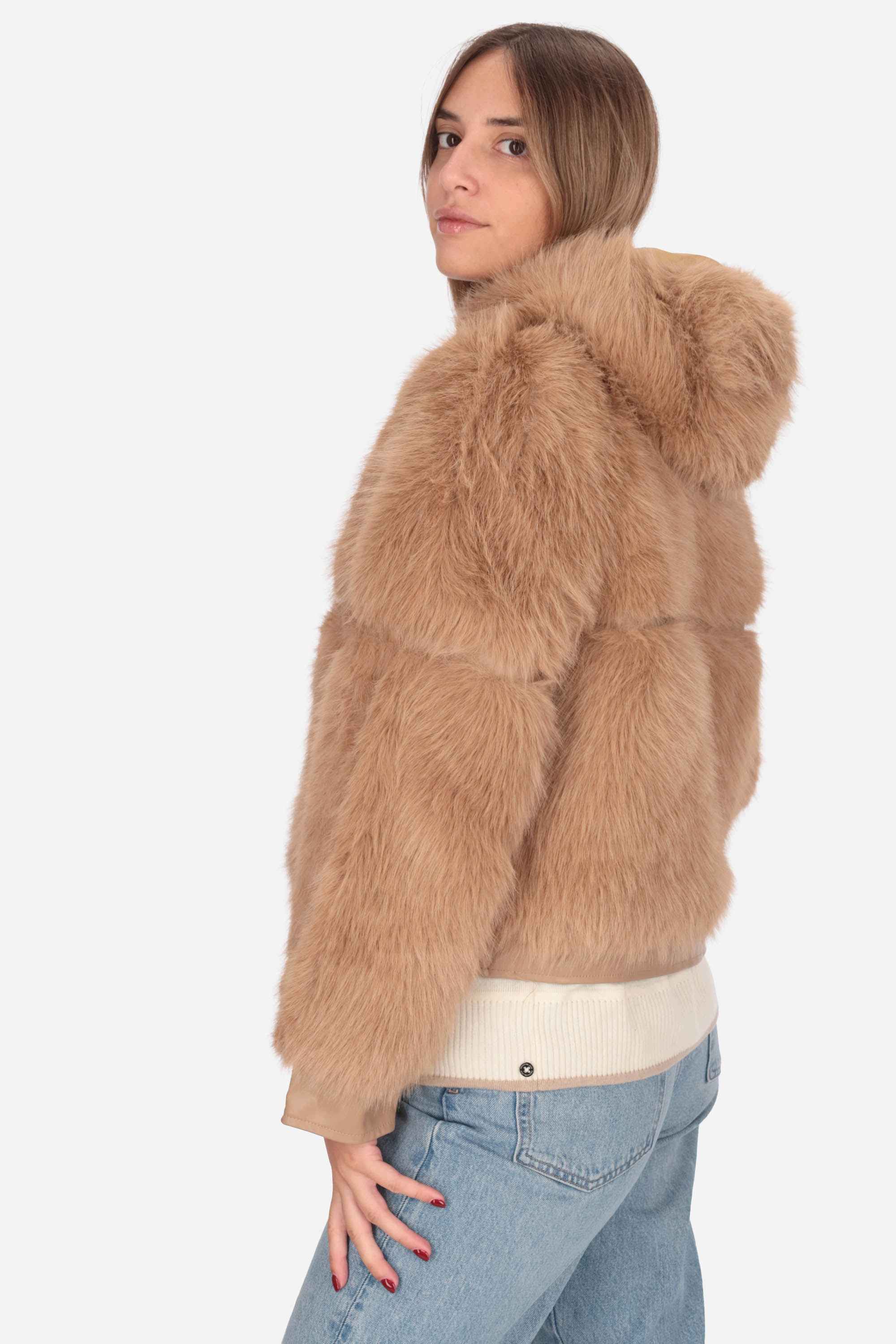 V°73 - D 73C19EX02 Pellicciotto