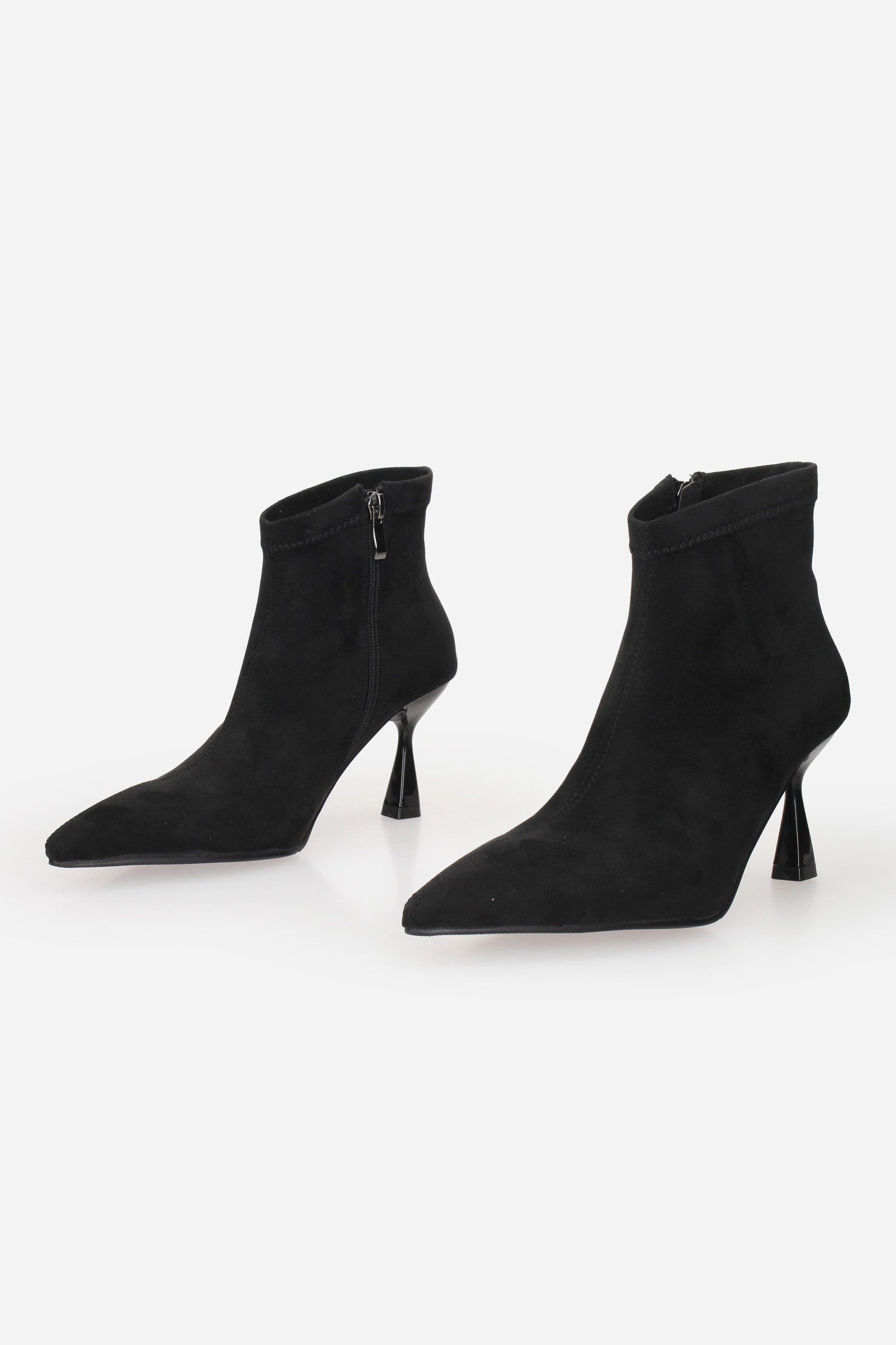 NERO | UMA PARKER NY - D 6480225S Tronchetto