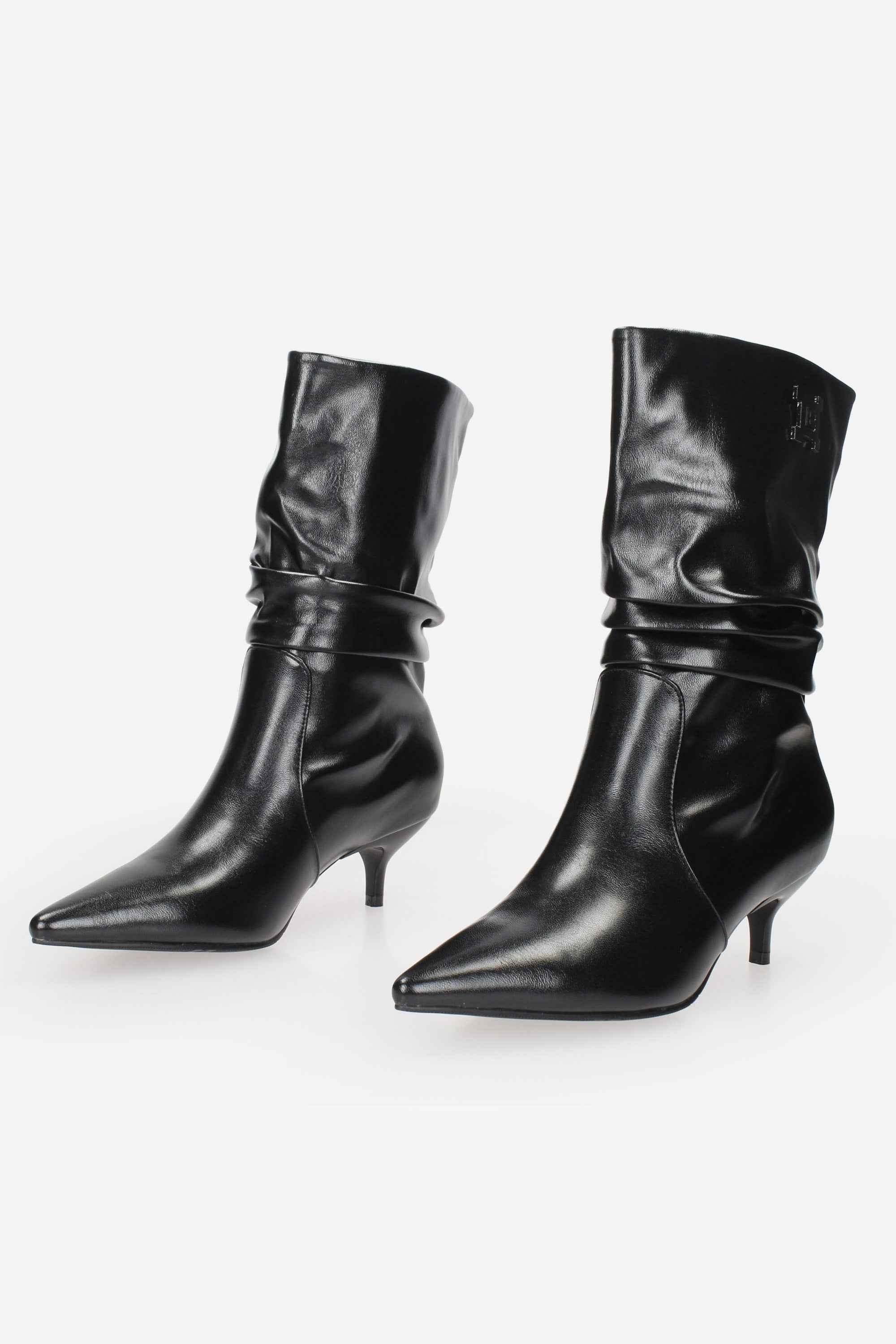 LAURA BIAGIOTTI - D 9388 Tronchetto