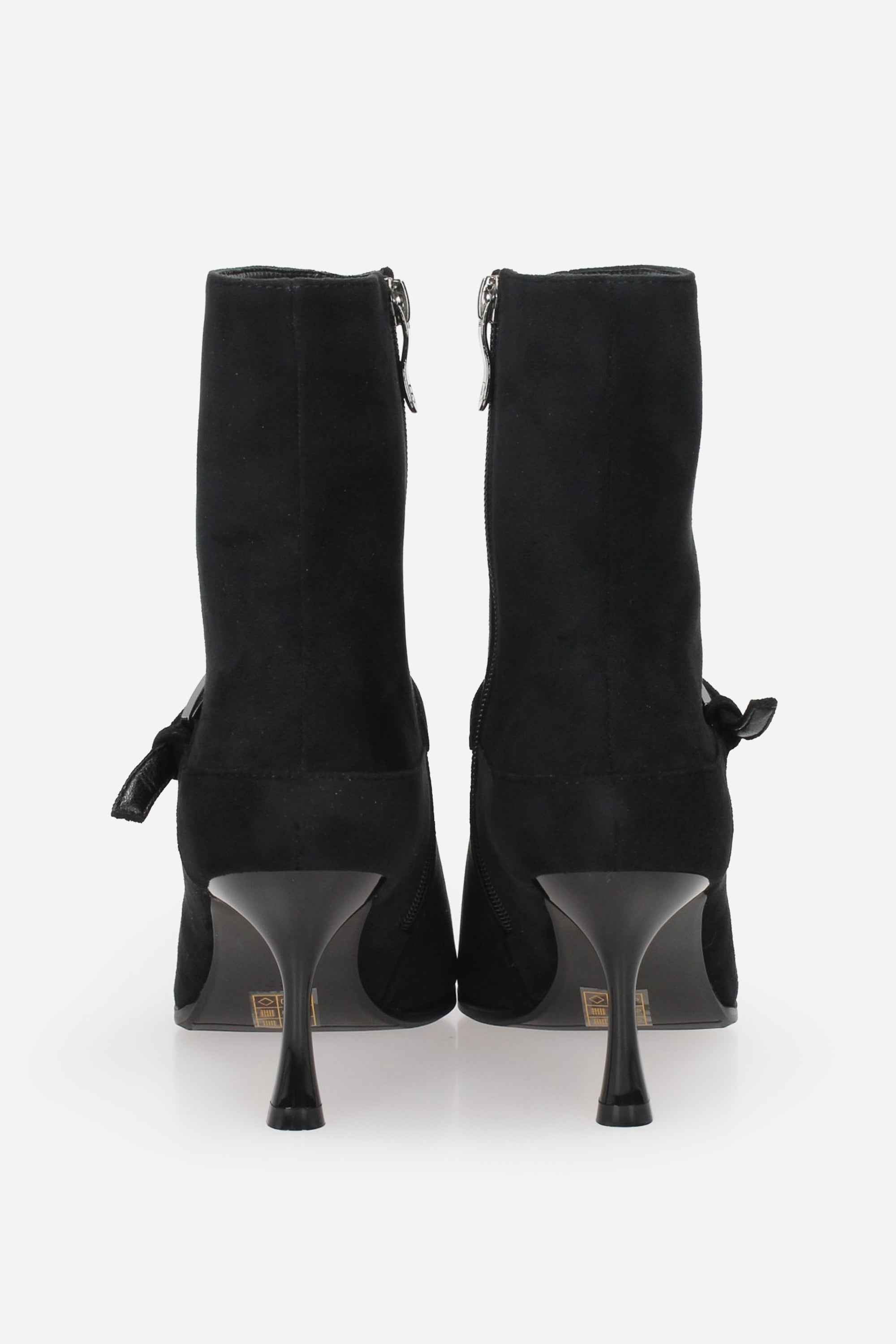 LAURA BIAGIOTTI - D 9360 Tronchetto