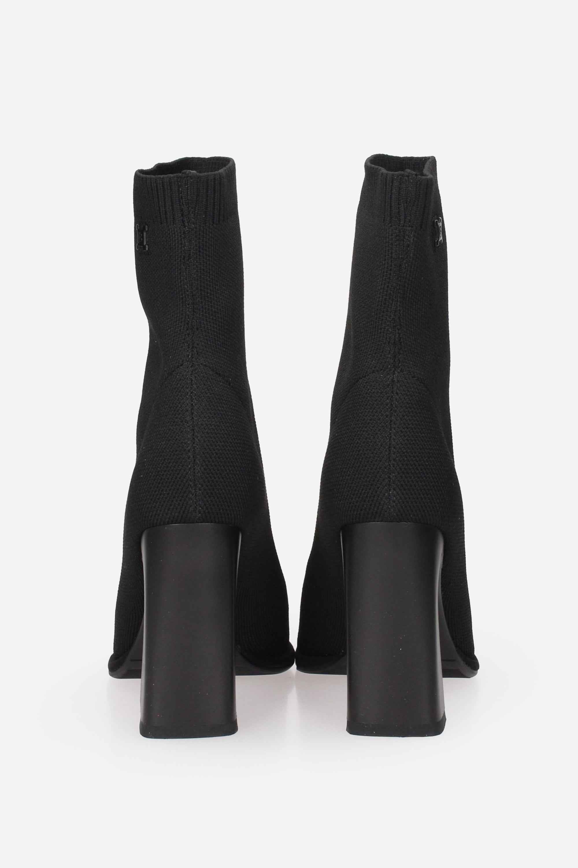 LAURA BIAGIOTTI - D 9367 Tronchetto