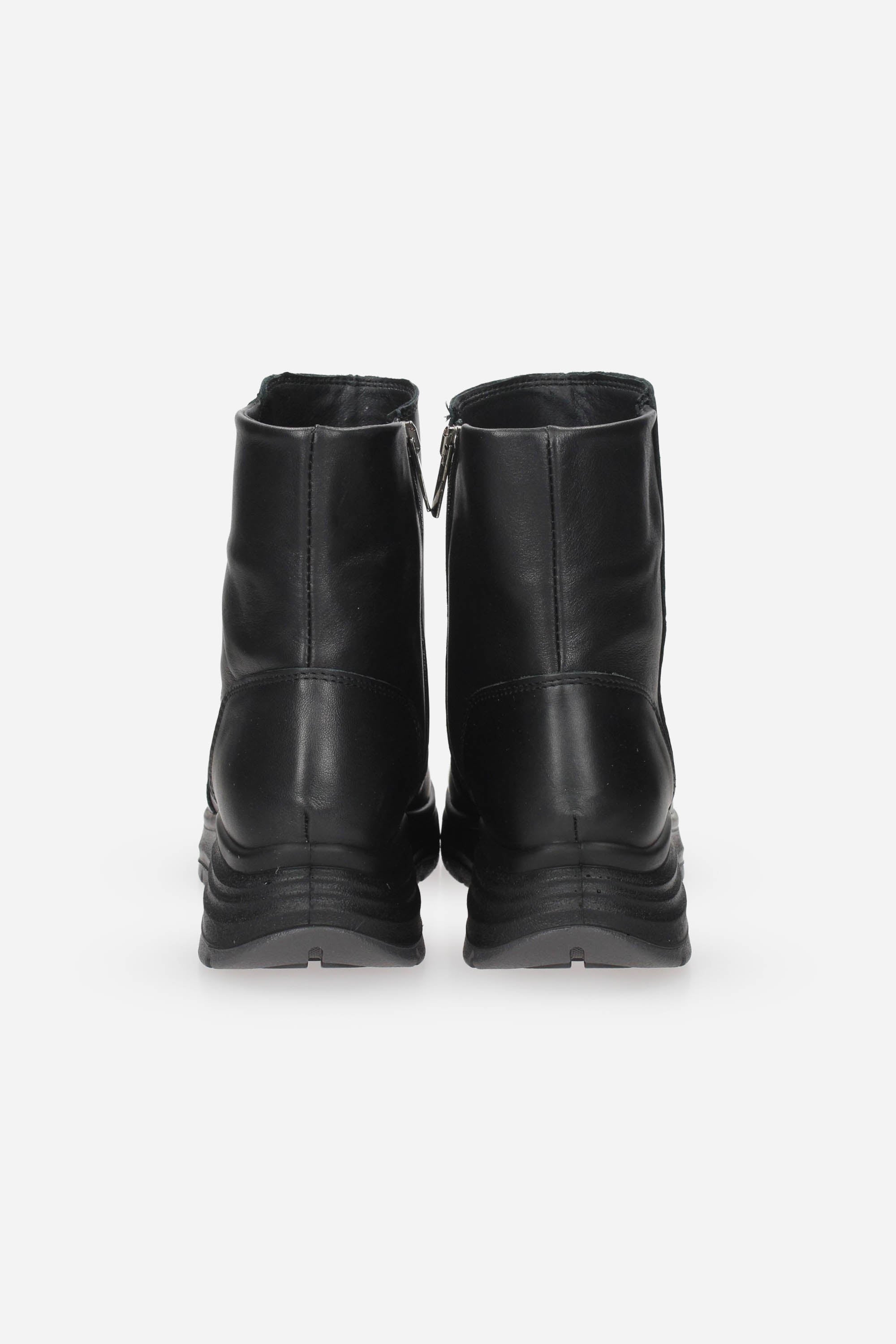 NERO | IGI & CO - D 8657600 Tronchetto