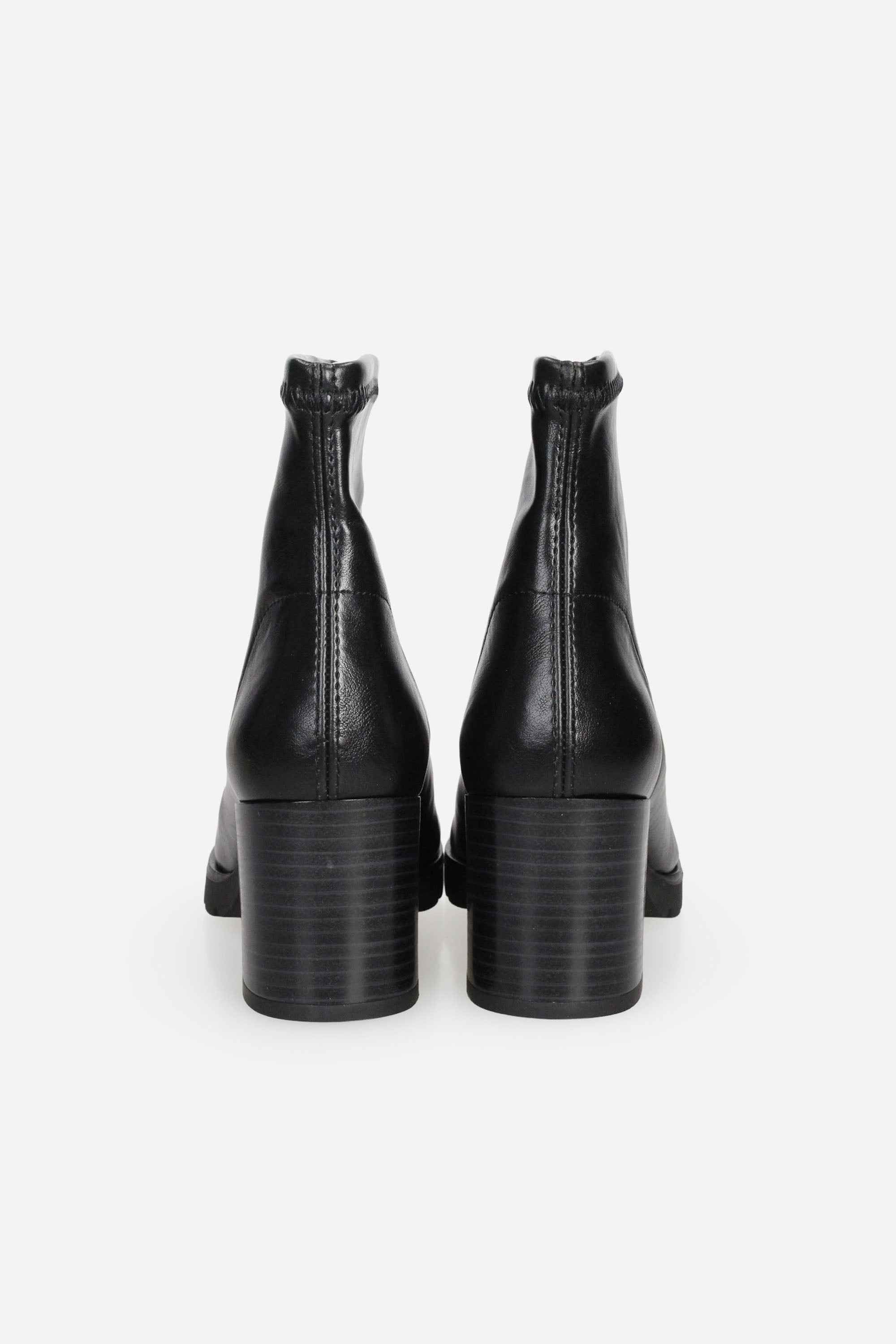 MISS ELASTIC - D 78174 Tronchetto