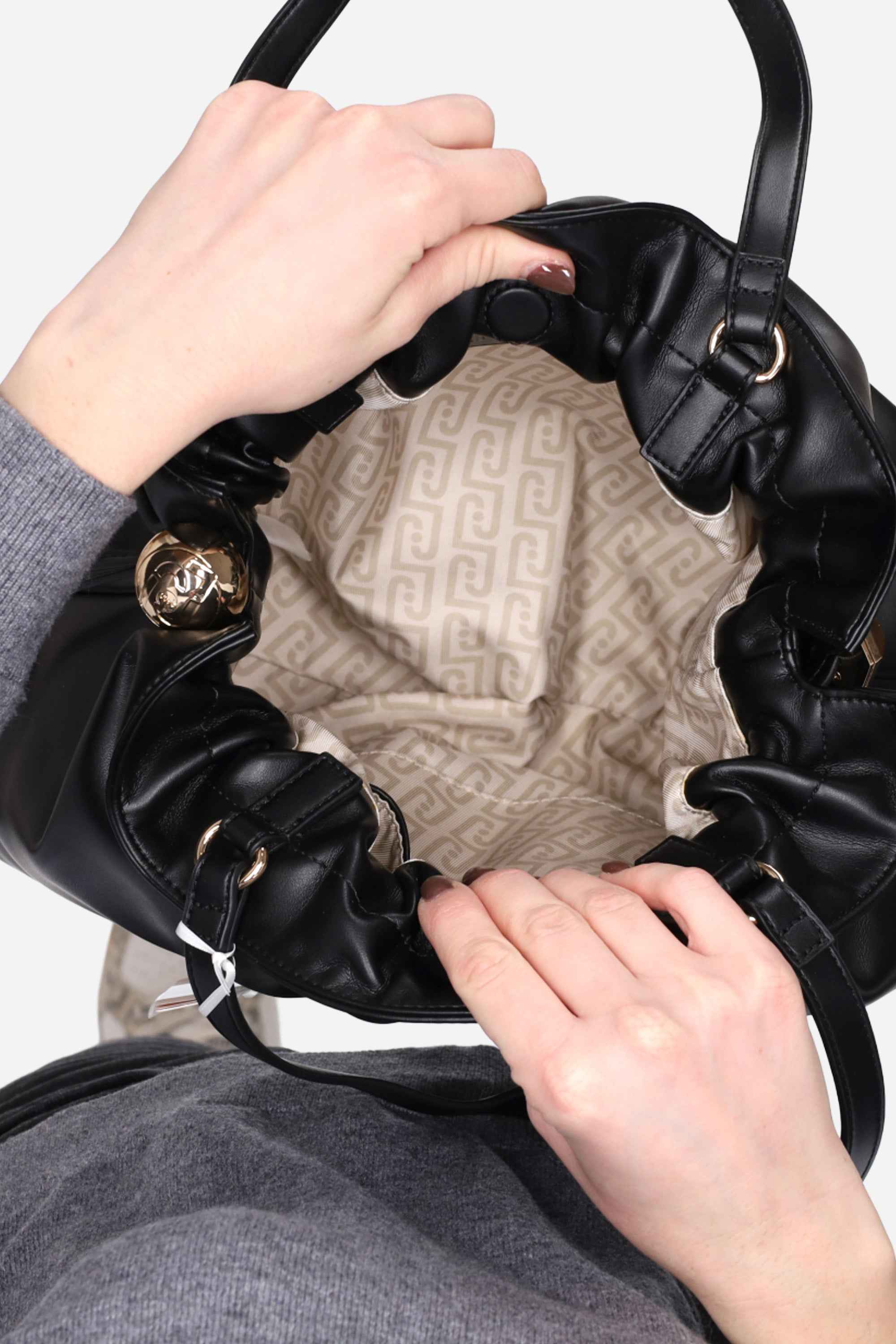 LIU JO - D AA6098E0958 Borsa