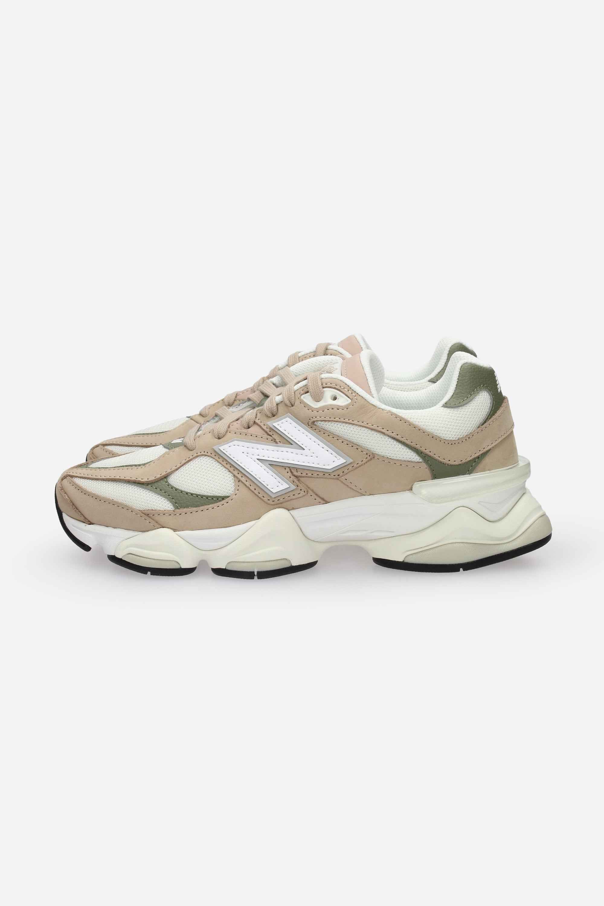 NEW BALANCE  - U 9060 6BI Sneakers