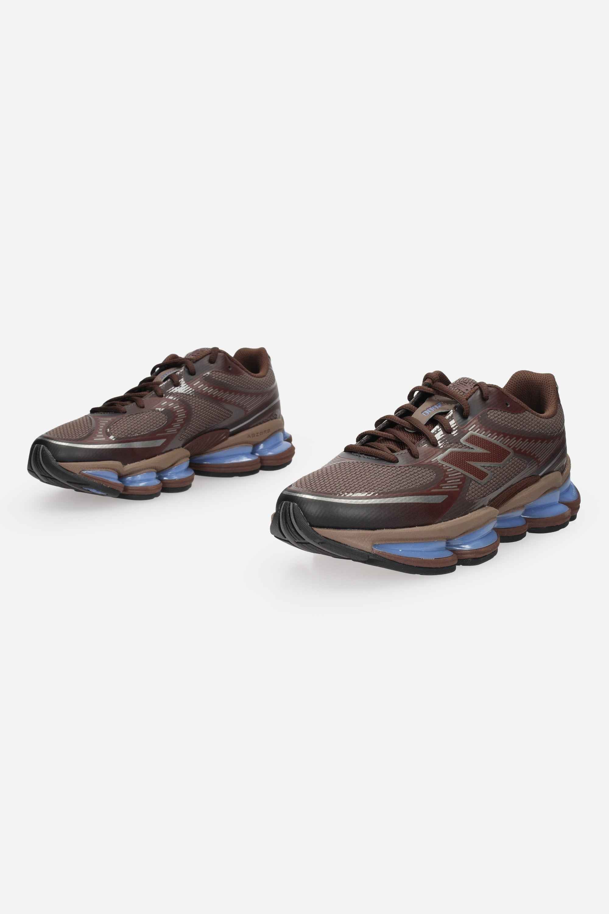 NEW BALANCE  - U U 2000 76U Sneakers