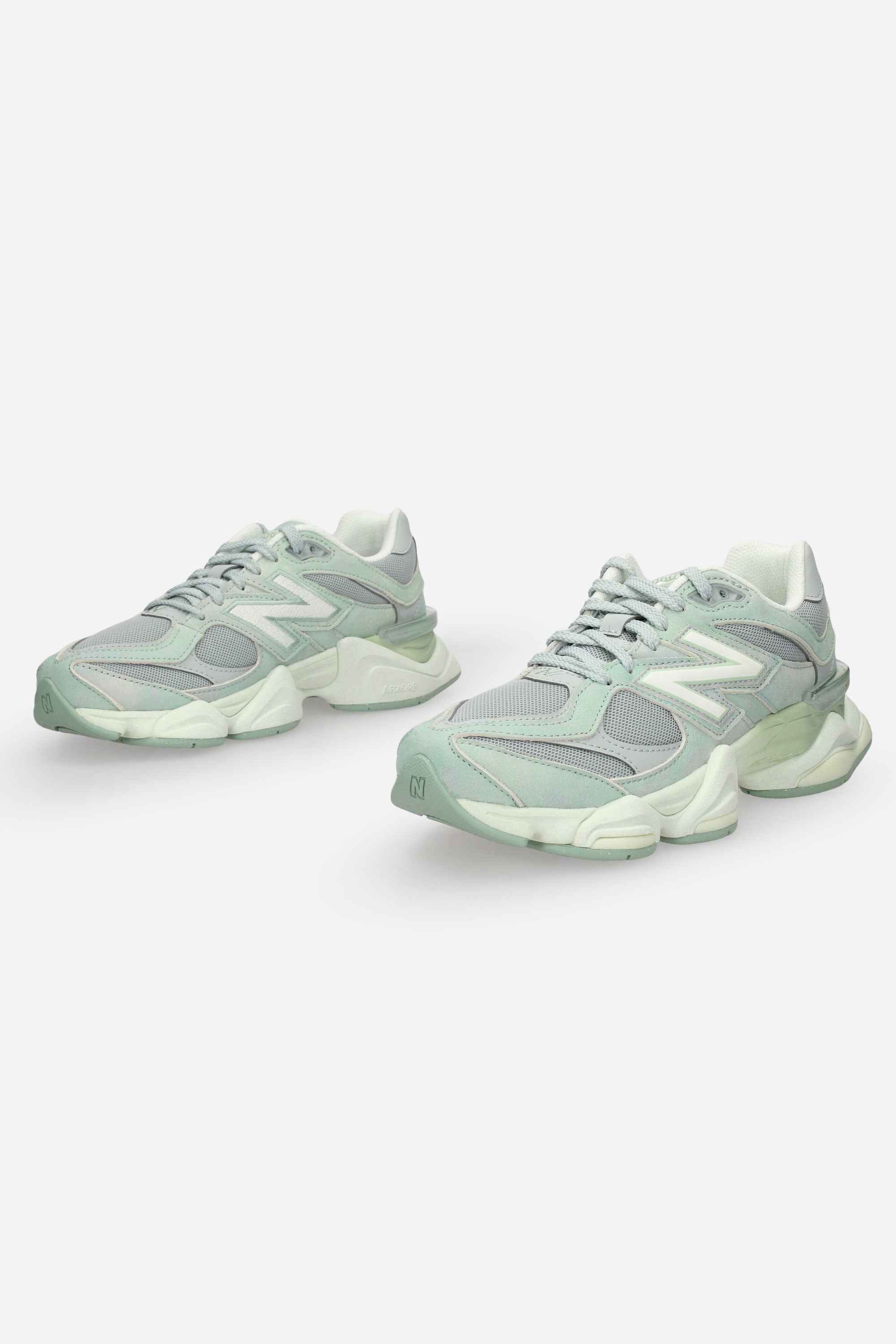 NEW BALANCE  - U 9060 8Z4 Sneakers