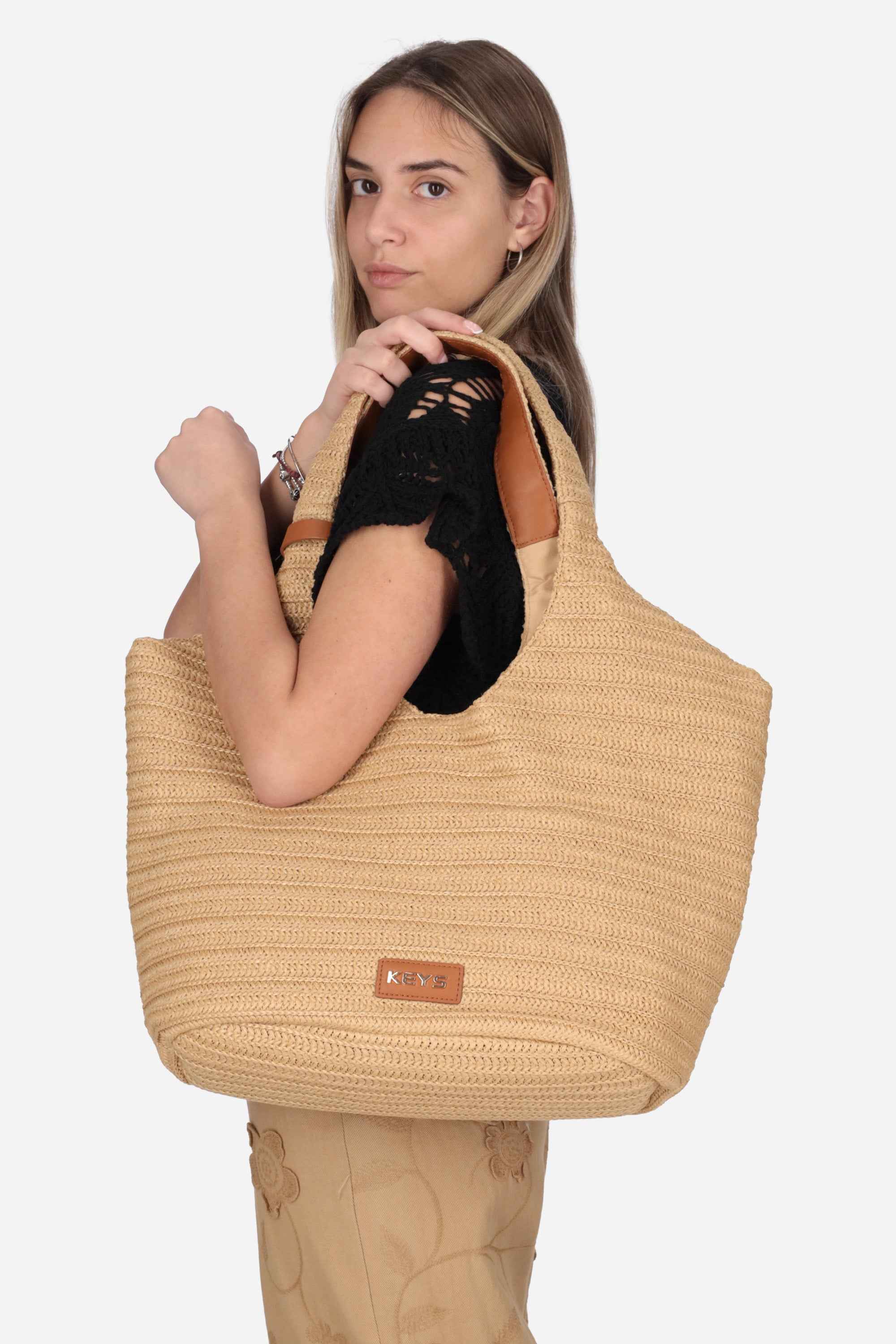 NATURAL | KEYS - D ITEMK6 Borsa