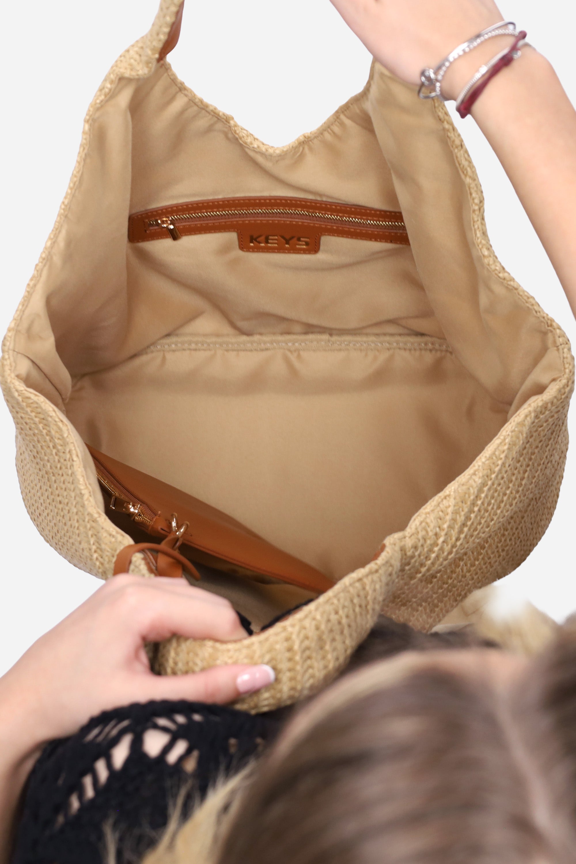 NATURAL | KEYS - D ITEMK6 Borsa