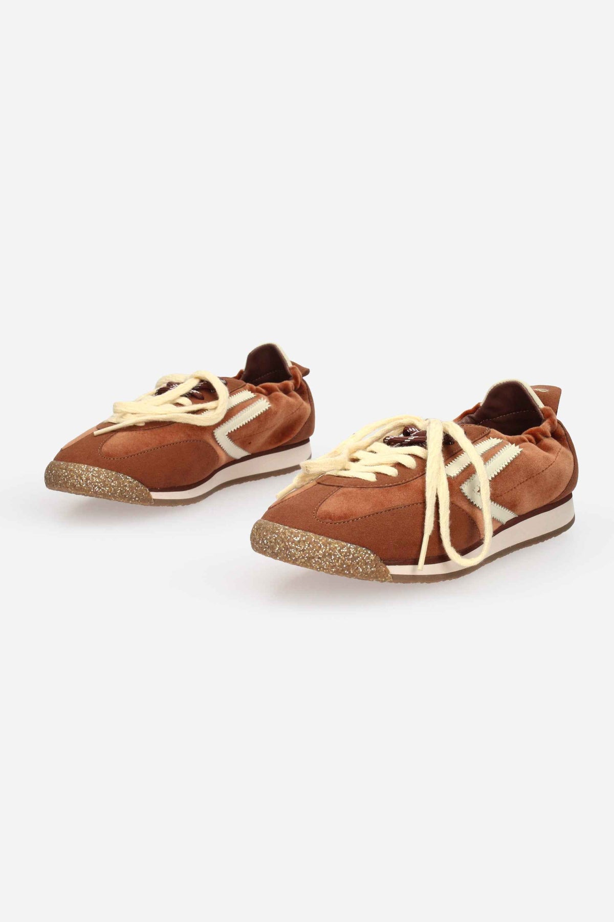 PURAAI - D PU602P047 Sneakers