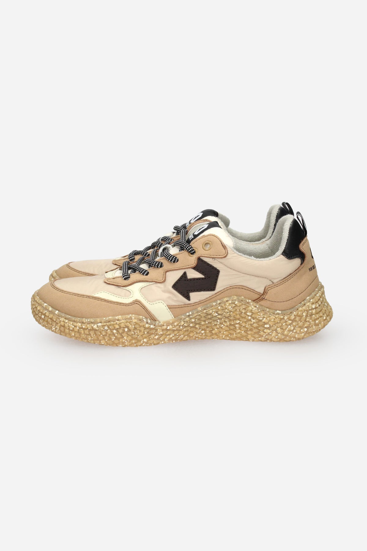 CAMMELLO | ID.EIGHT - U HANA Sneakers