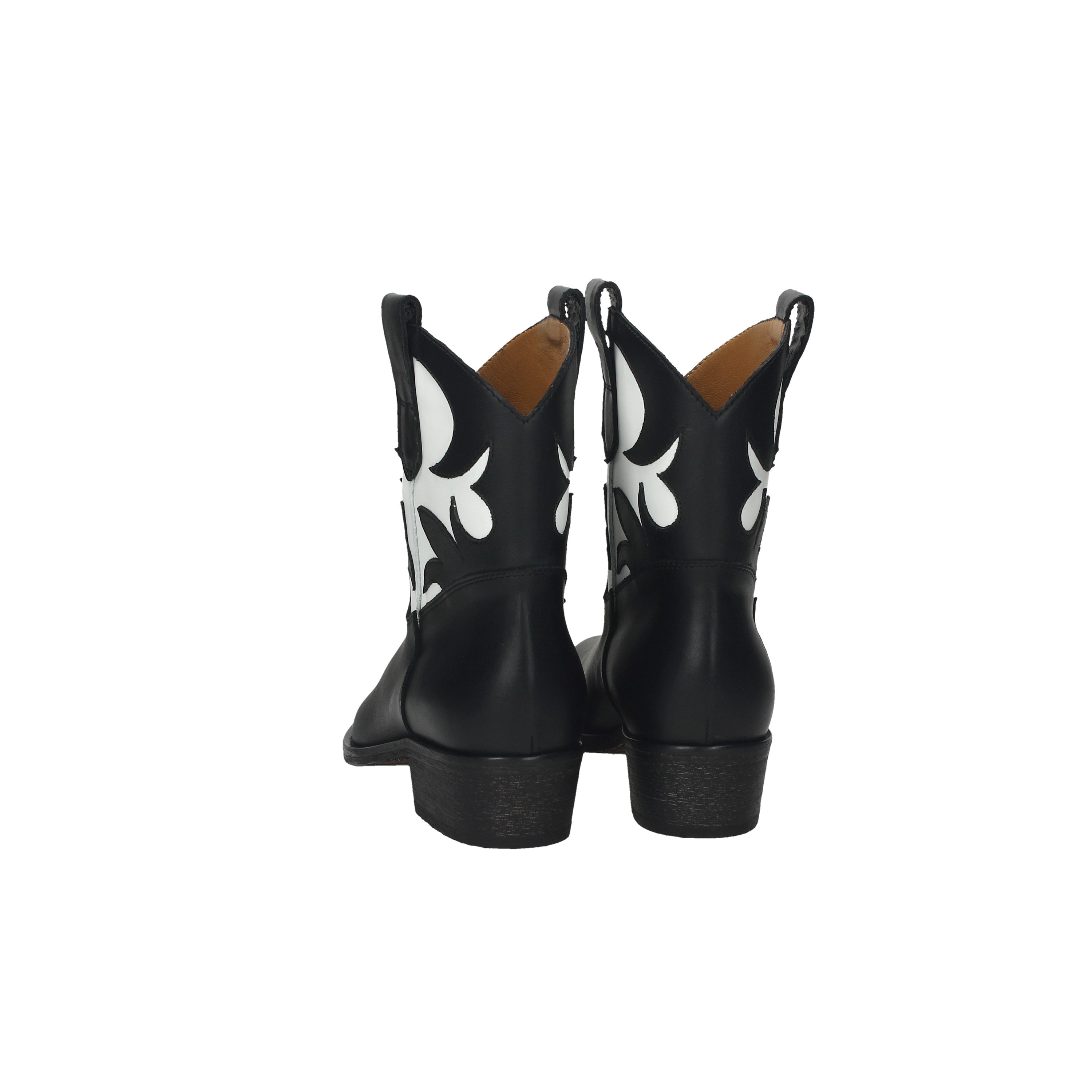 BICOLORE | VIA ROMA 15 - D 3942 Texano