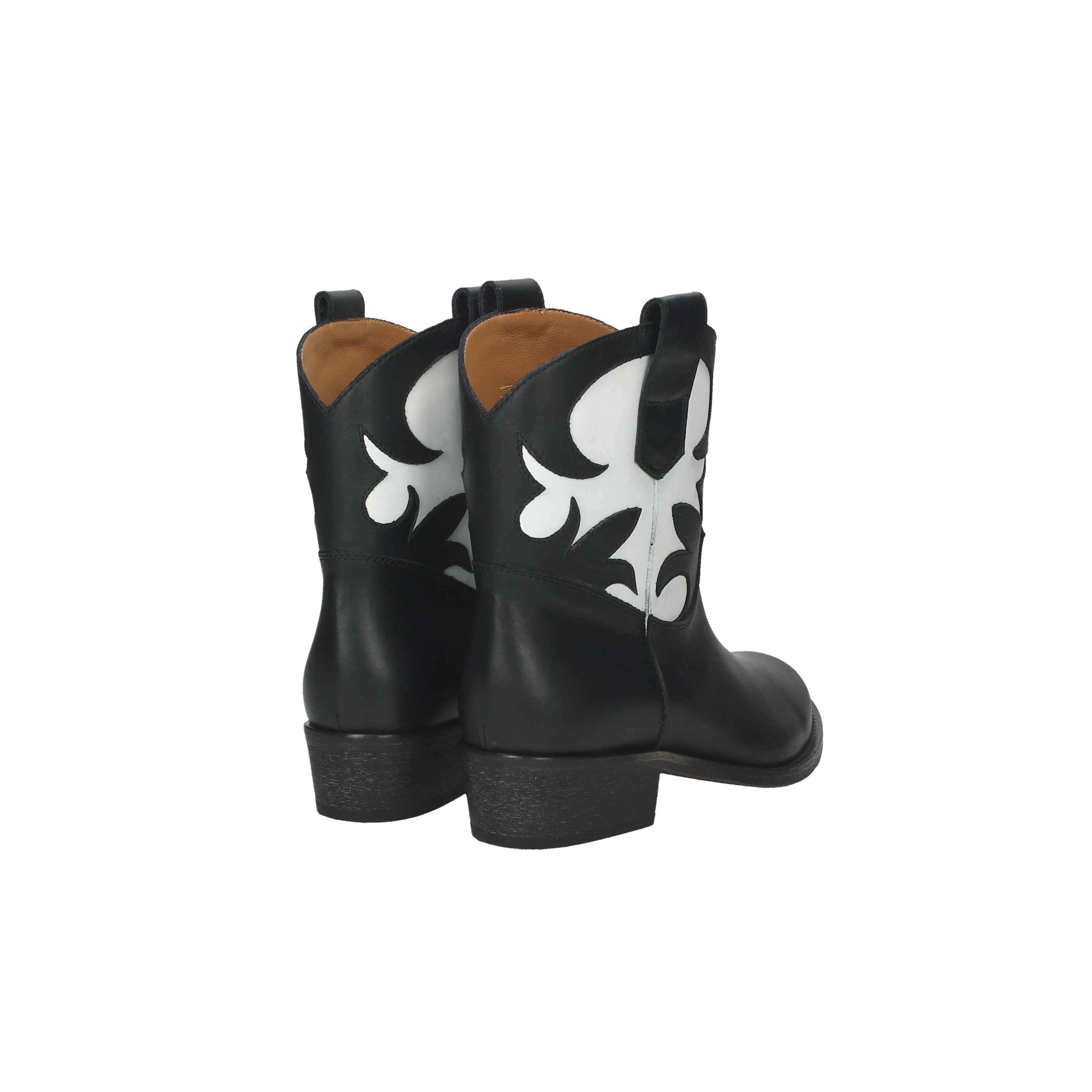 VIA ROMA 15 - D 3942 Texano