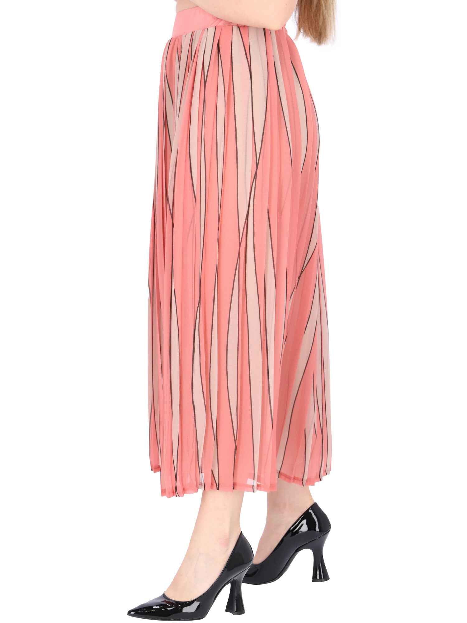 MEME ROAD - D M7050N Gonna